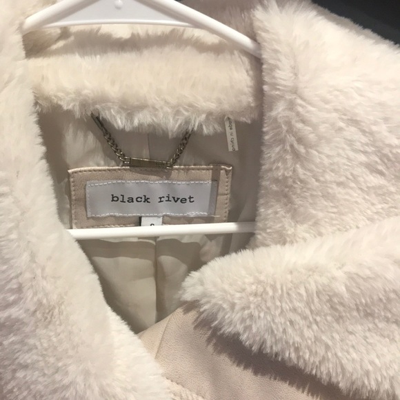 Faux leather/fur tan jacket - Picture 3 of 5